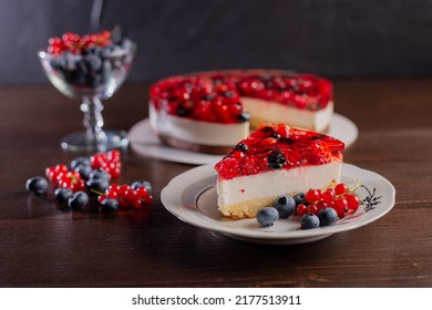 Berry Cake With Homemade Jelly