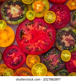 Best Heirloom Tomato Varieties. Delicious Heirloom Tomatoes Sliced In Half.