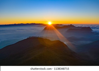 The Best Sunrise I've Ever Seen: Adam's Peak