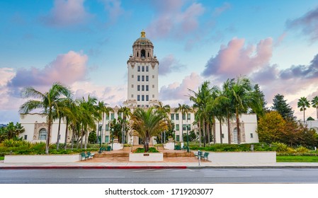 BEVERLY HILLS, CALIFORNIA - November 20, 2019: Beverly Hills Is A City In California's Los Angeles County. Home To Many Hollywood Stars, It Features Upscale Streets Of Rodeo Drive And Santa Monica.