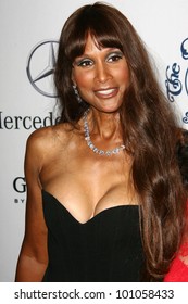 Beverly Johnson At The 32nd Anniversary Carousel Of Hope Ball, Beverly Hilton Hotel, Beverly Hills, CA. 10-23-10