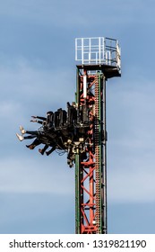 BEWDLEY, UK - FEBRUARY 21, 2019: The Venom Tower Drop Ride At The West Midlands Safari And Theme Park In Bewdley, Hereford And Worcester, England