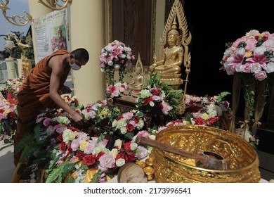 Bhikkhu Worships At Hemadhiro Mettavat Vihara, Jakarta On May 25, 2021.