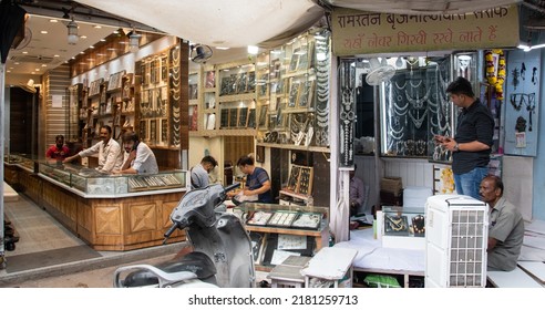 Bhopal, Madhya Pradesh, India. 06 July 2022: Gold And Silver Jewellery Shops At Sarafa Bazar In Old City Market Bhopal Bhopal, Madhya Pradesh, India