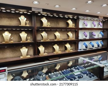 Bhopal, Madhya Pradesh, India - July 06, 2022: Interior View Of A Jewellery Shop Located At Bhopal, Madhya Pradesh, India 