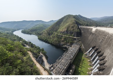 Bhumiphol Dam, Tak, Thailand