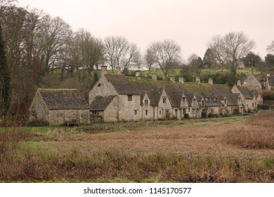 Bibury Images Stock Photos Vectors Shutterstock