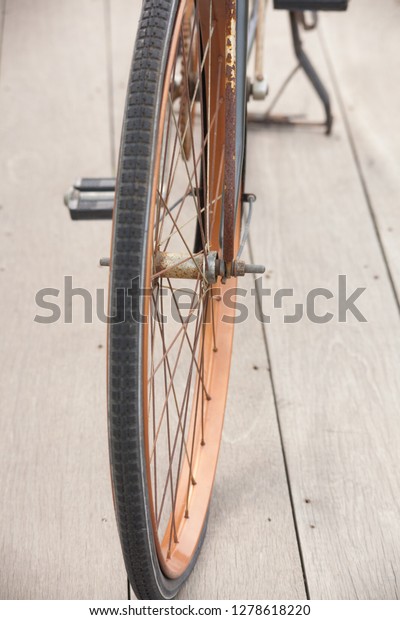 Bicycle, black bike\
wheels, old bicycle\
wheels
