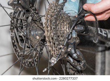 cleaning mtb cassette