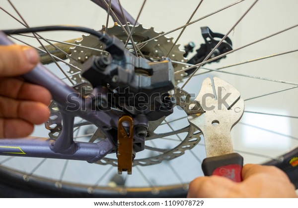 disc brake bike maintenance