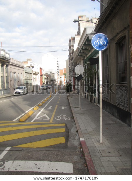 Bicycle path in the neighborhood of the city. Separation\
of traffic routes, exclusive street for cycling.                   \
          