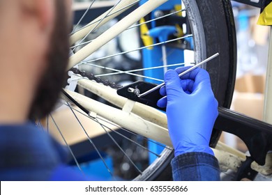 Bicycle Service, Unscrewing The Chain Housing