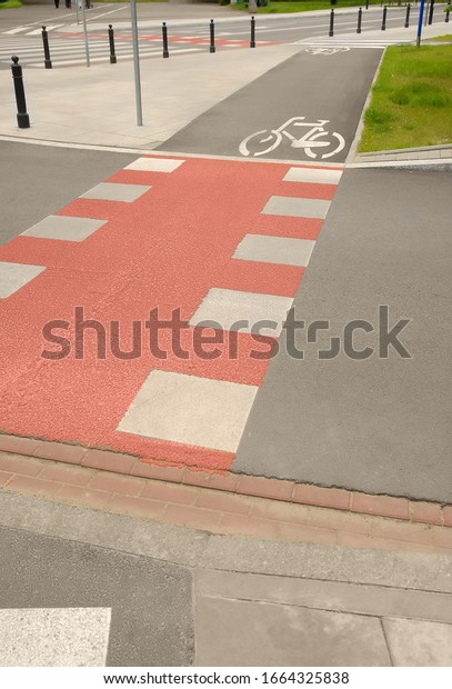 Bicycle way across the\
street