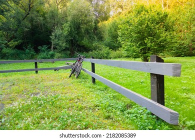 11,339 Bicycle fence Images, Stock Photos & Vectors | Shutterstock