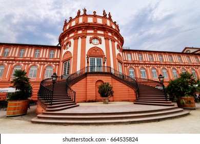 Biebrich Palace In Wiesbaden, Hesse, Germany. It Served As The Ducal Residence For The Independent Duchy Of Nassau From 1816 Until 1866.