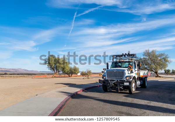 Big beautiful American\
truck at a stop in the Mojave desert in southern California. USA,\
November 2018