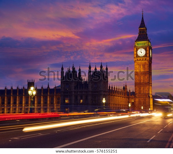 Big Ben Clock Tower in\
London England