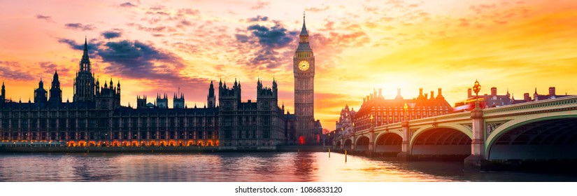 Big Ben and Houses of parliament at dusk, London, UK