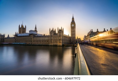 Big Ben and the houses of Parliament in London at dusk