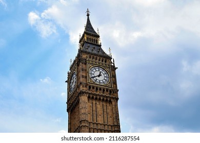 Big Ben Is Really Big. 