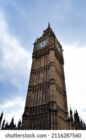 Big Ben Is Really Big. 