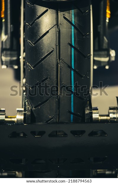 Big bike tire. Cruiser It is\
a motorcycle tire with a wide tire size. and larger than normal\
tires