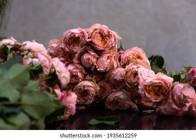 Big Bouquet Of Pink Roses