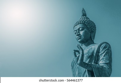 Big buddha statue  at Monthon background