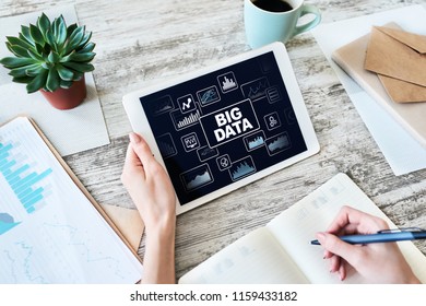 BIG DATA standard methods and tools complex to manipulate or interrogate. Internet and technology concept.