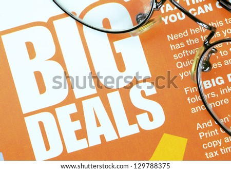 Big deals sign concept of shopping and discounts