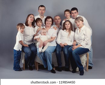 Big Family Portrait, Studio