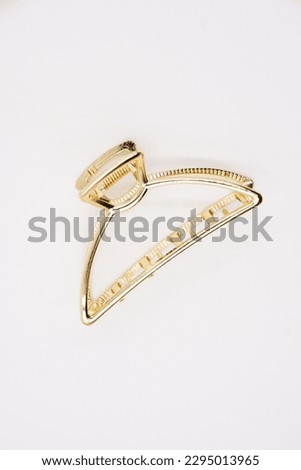 Big gold metal hair claw clip