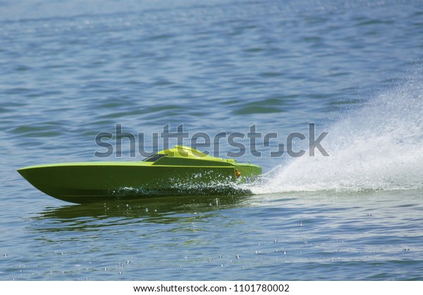 green rc boat