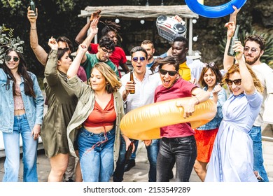 Big Group Of Happy Friends Dancing And Having Fun At Outside Party, Large Mixed Age Range People Celebrating Holiday In A Mansion, Dancing And Smiling Lifestyle