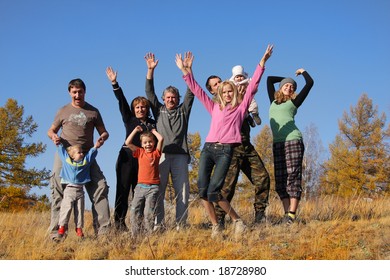 Big Happy Family In Autumn Park 2