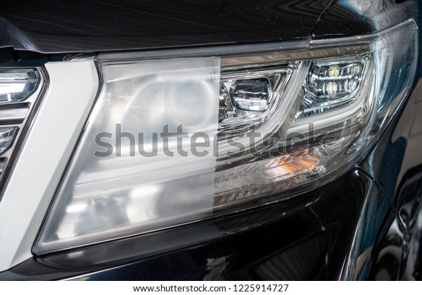 Big headlight cleaning with\
power buffer machine at service station ,Before and after\
cleaning