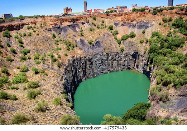 Big Hole Open Mine Kimberley Mine Stock Photo Edit Now 417579433