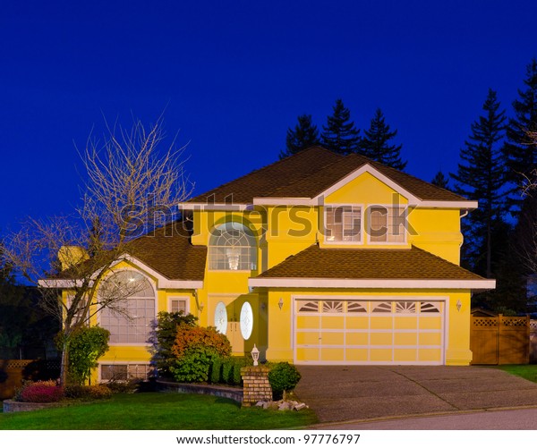 Big Luxury House Double Garage Suburbs Stock Photo Edit Now 97776797