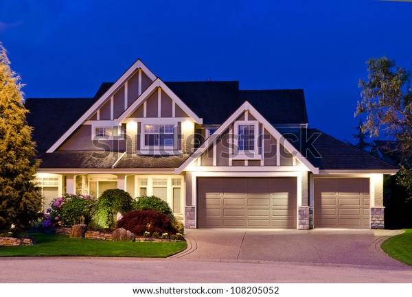 Big Luxury House Triple Garage Doors Stock Photo Edit Now 108205052