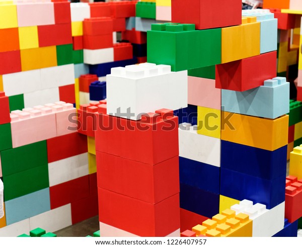 big plastic building blocks