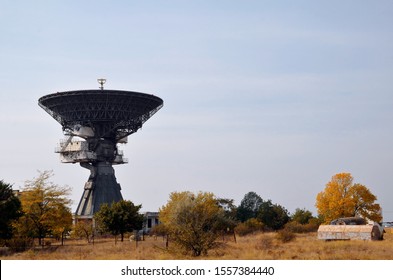 A Big Radio Telescope For Long-range Space Communications In Ultra And Super High Frequency Ranges.