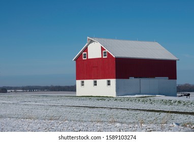 Red Barn Field Stock Photos Images Photography Shutterstock