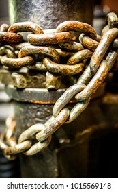 big rusty chains - close up