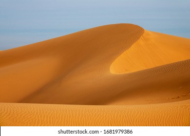 Big Sand Dune In Sahara Desert Landscape