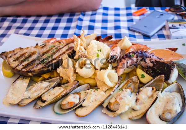 Big Sea Plato All Kind Seafood Stock Photo Edit Now 1128443141