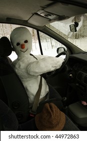  Big Snowman Sit  In Car On Armchair