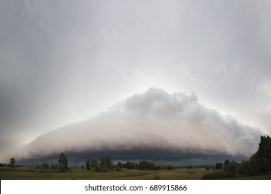 Big thunderstorm cloud