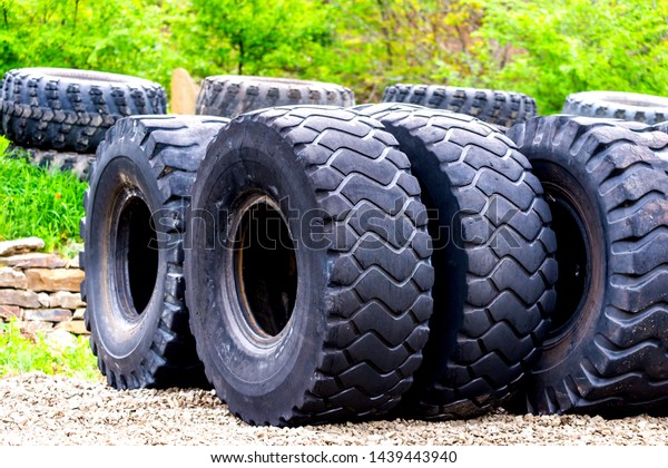 Big Truck or special\
machinery tires