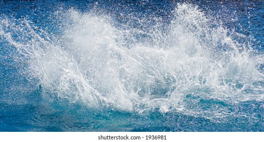 Big Water Splash In Pool