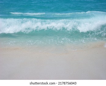 Big Wave Hitting Beach Sand Caribbean Stock Photo 2178756043 | Shutterstock